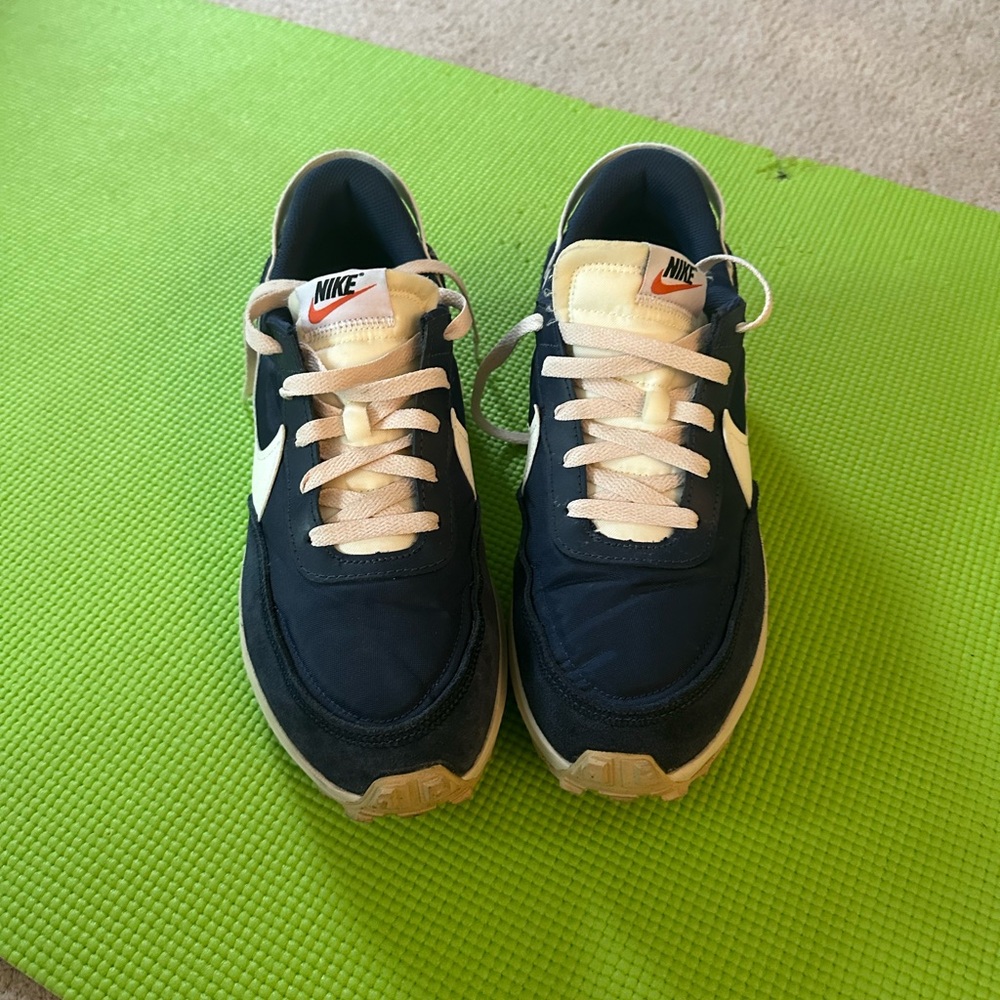 Nike Tailwind - Picture 3 of 4